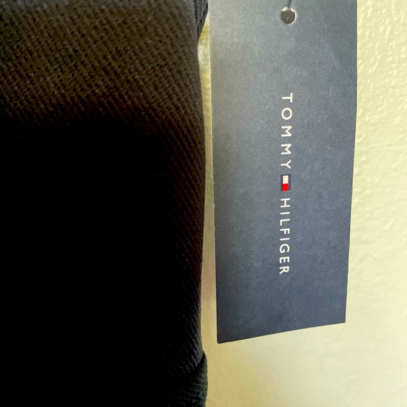 NWT TOMMY HILFIGER LITTLE BLACK DRESS SLEEVELESS LOGOS ON WAISTBAND AND BACK ZIP - Picture 4 of 10